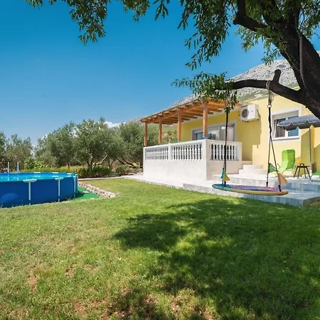 Paligan Villa *